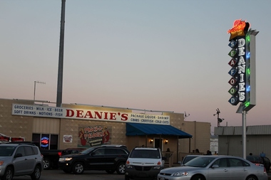 Deanie S Seafood Restaurant In Metairie La 70005 Citysearch Deanie S Seafood Restaurant