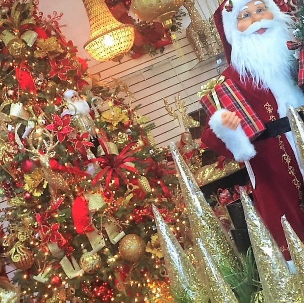 The Christmas Palace In Hialeah Gardens Fl 33016 Citysearch
