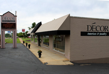 Decor Interiors Jewelry In Chesterfield Mo 63017 Citysearch Decor Interiors Jewelry